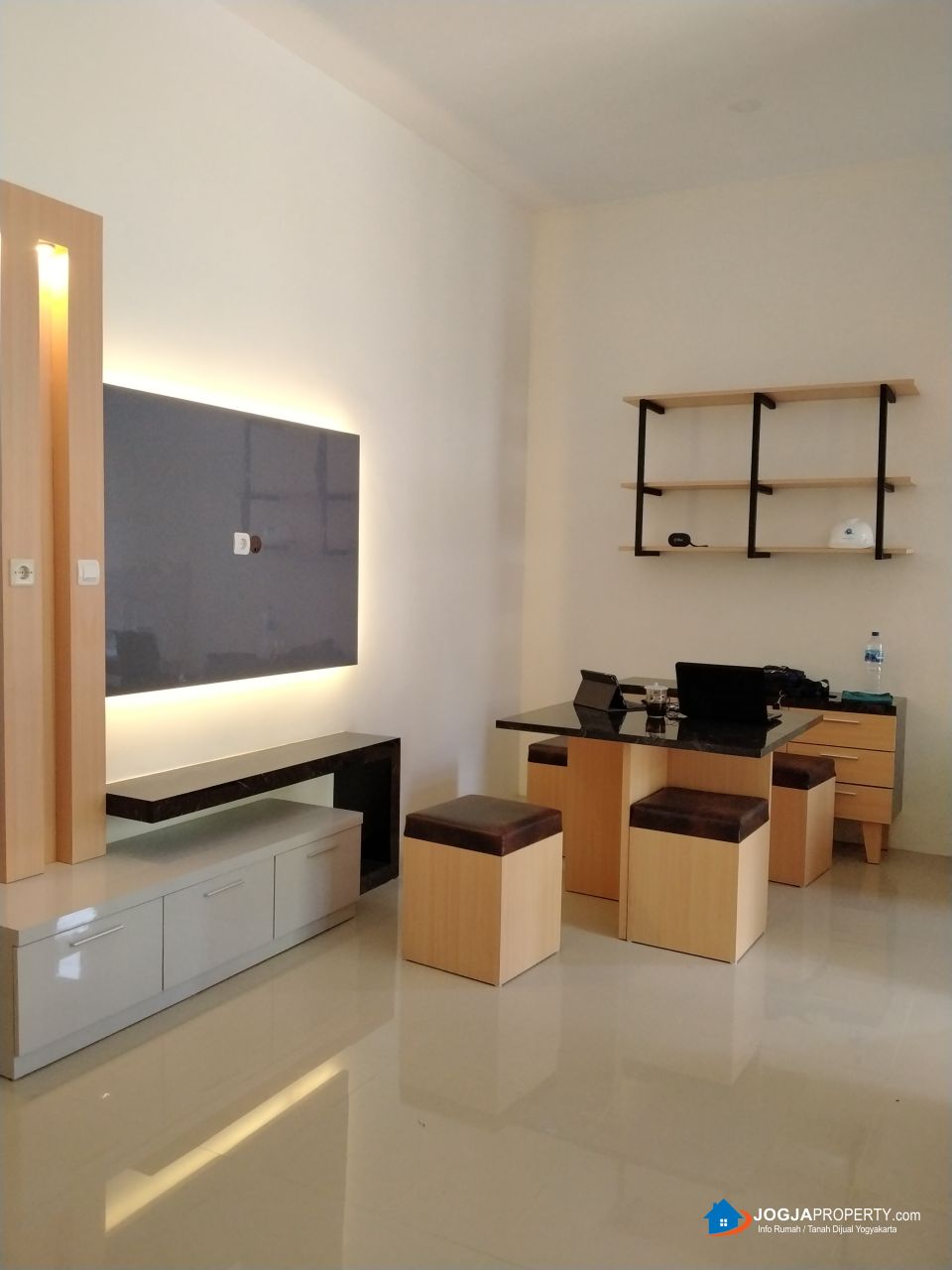 R007_9-Dijual-Rumah-di-Kulon-Progo-Desain-Modern