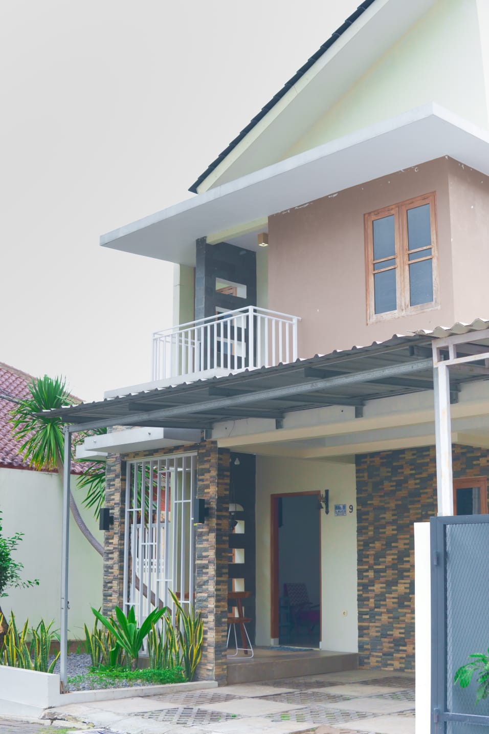 Rumah-dalam-Perumahan-di-utara-Maguwoharjo-Cocok-untuk-Homestay-2