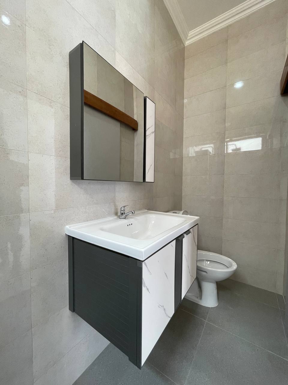 Rumah-Mewah-dalam-Ringroad-Jl-Gedongkuning-Jogja-22