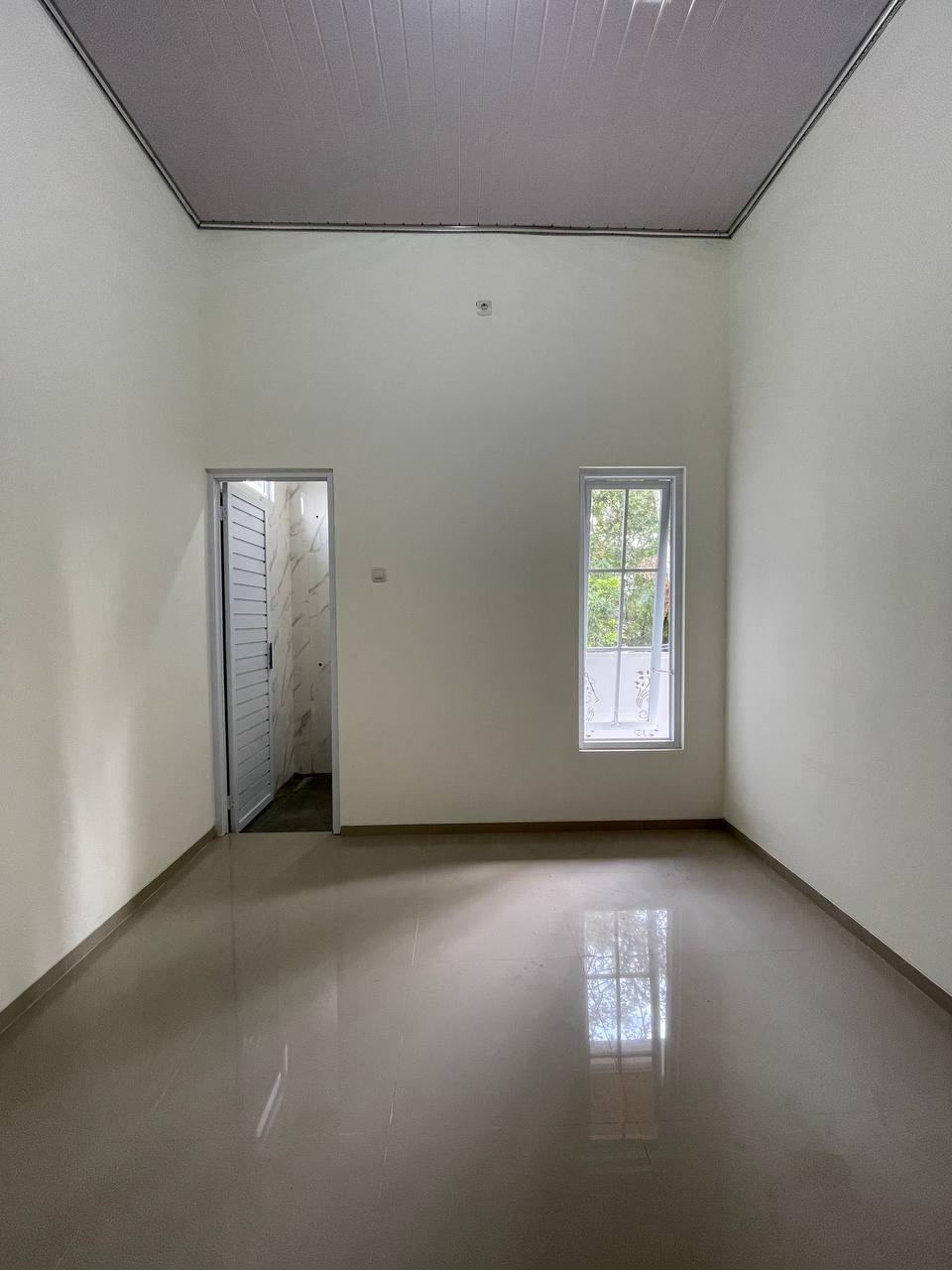 Rumah-Mewah-2-Lantai-Jl-Kaliurang-Km13-dekat-Kampus-UII-11