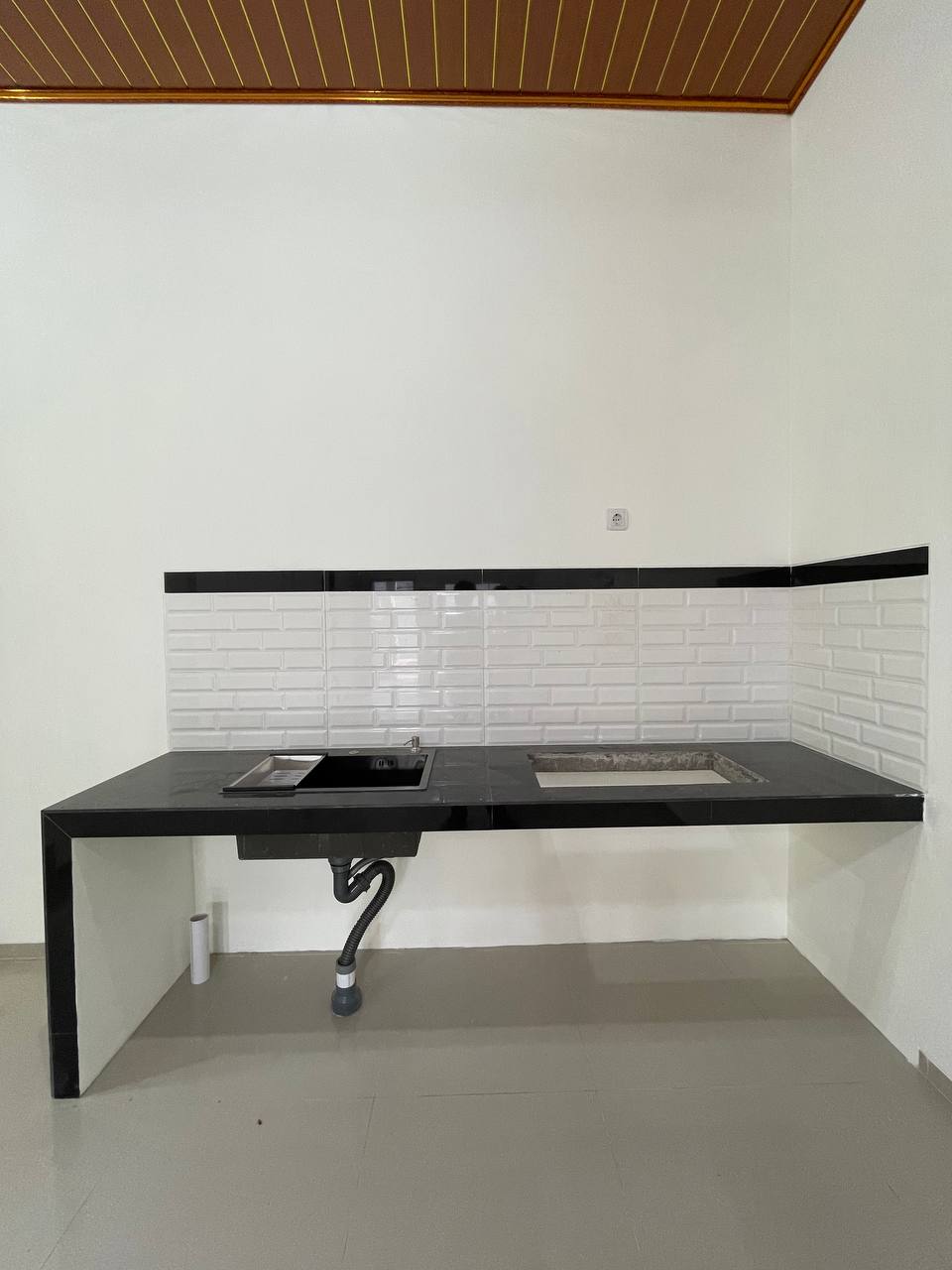 Rumah-Mewah-2-Lantai-Jl-Kaliurang-Km13-dekat-Kampus-UII-7