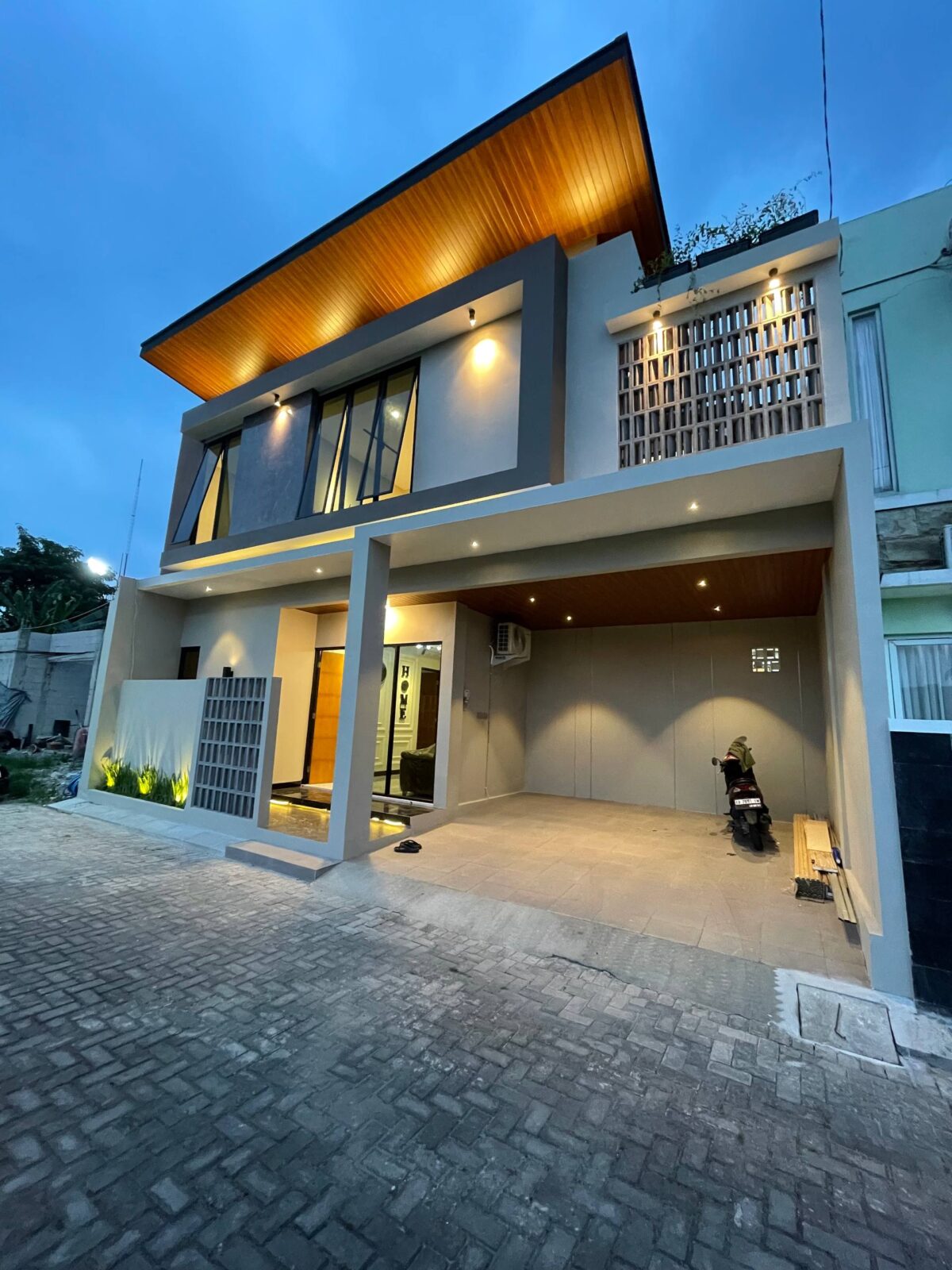 photo_2_2025-10-19_23-06-48