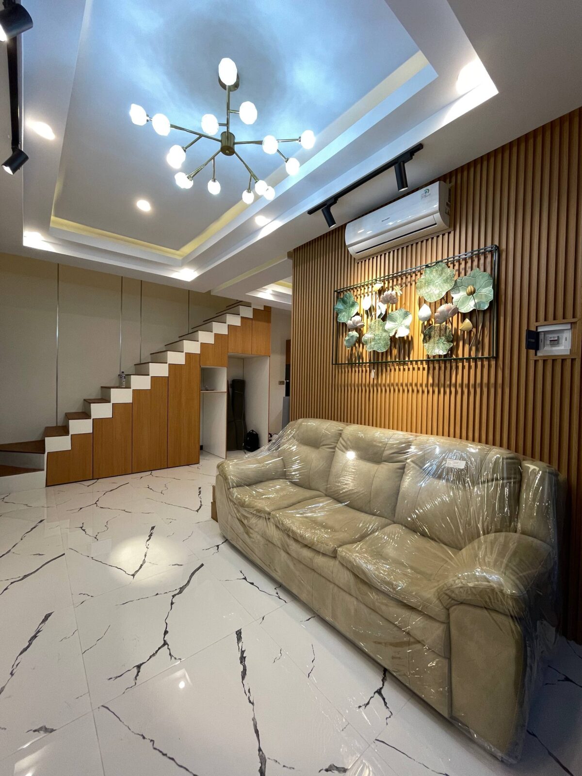 photo_4_2025-10-19_23-06-48